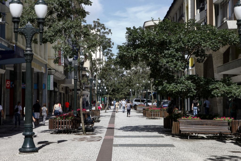 Rua XV de Novembro - Centro de Curitiba